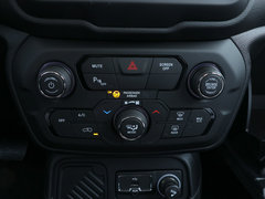 2018款 互联大屏版 180T 自动劲能版
