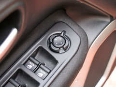2018款 互联大屏版 180T 自动高能版