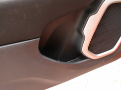 2018款 互联大屏版 180T 自动高能版