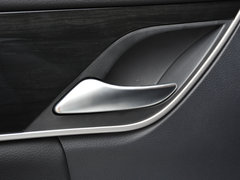 2018款 1.5T 自动智联精英型 6座