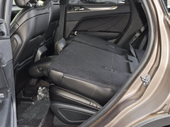 2018款 2.0T 两驱尊享版