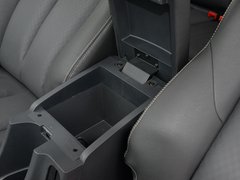 2018款  2.5T四驱豪华款JE4D25Q5A