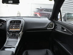 2018款 2.0T 四驱尊雅版
