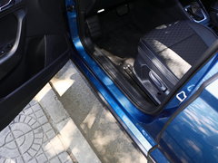 2018款 1.5L 自动舒适版 国V
