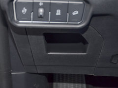2018款 换代 蓝标 1.5T 自动豪华型