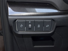 2018款 换代 蓝标 1.5T 自动豪华型