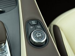 2018款 2.0T 四驱旗舰版