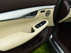 2018款 2.0T 四驱旗舰版