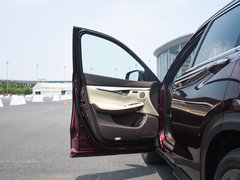 2018款 2.0T 四驱旗舰版