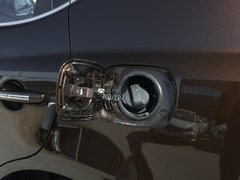 2018款 1.8L 手动4G互联尊贵型
