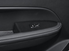 2018款 1.8L 手动4G互联尊贵型