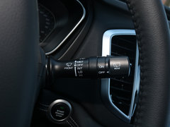 2018款 1.8L 手动4G互联尊贵型
