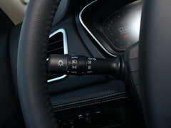 2018款 1.8L 手动4G互联尊贵型