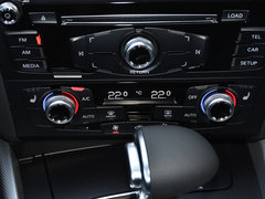 2018款 典藏版 40 TFSI 技术型                      
