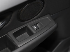2019款 220i 领先型