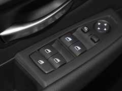 2019款 220i 领先型