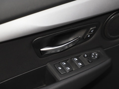 2019款 220i 领先型