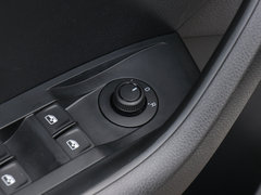 2018款 1.5L 手动舒适版 国V