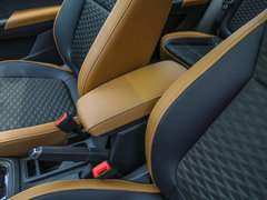 2018款 1.5L 自动舒适版 国V