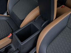 2018款 1.5L 自动舒适版 国V