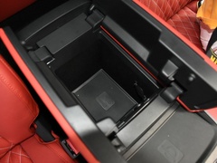 2020款 EV 四驱高性能版旗舰型
免税
