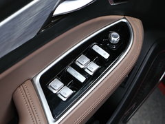 2018款 1.5T MHEV 耀驰版