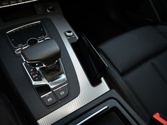 2018款 45 TFSI 尊享豪华运动型 国V