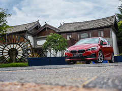 2018款 220i 豪华套装