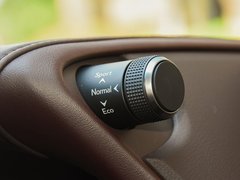 2018款 300h 行政版 国V