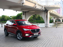 2018款 30T 自动两驱Trophy荷尔蒙超燃版