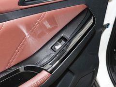 2018款 1.5L 手动炫智版