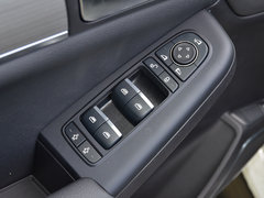 2018款 2.0T 自动智联尊悦型 7座 国V