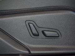 2018款 2.0T 自动智联尊贵型 7座 国V