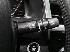 2018款 1.5T 自动领耀版