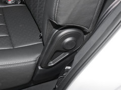 2018款 1.5T 自动领耀版