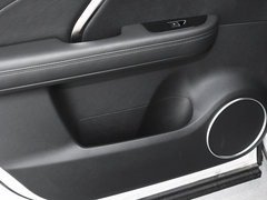 2018款 1.5T 自动领耀版