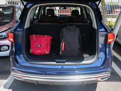 2018款 1.5T 手动领智版