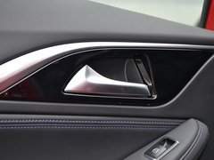 2018款 1.6T 两驱极限版