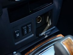 2019款 3.0L 自动尊贵版