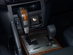 2019款 3.0L 自动尊贵版
