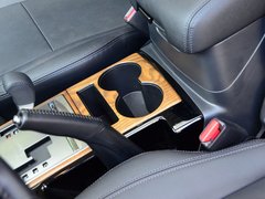 2019款 3.0L 自动尊贵版