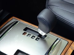 2019款 3.0L 自动尊贵版