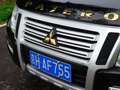 2019款 3.0L 自动尊贵版