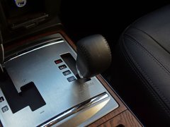 2019款 3.0L 自动尊贵版