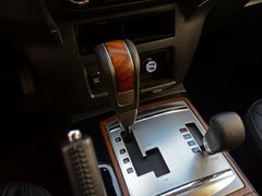 2019款 3.0L 自动尊贵版