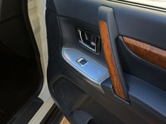 2019款 3.0L 自动尊贵版
