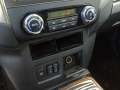 2019款 3.0L 自动尊贵版