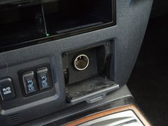 2019款 3.0L 自动尊贵版
