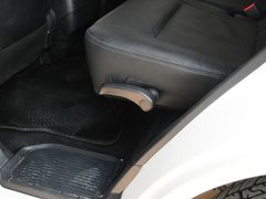 2019款 3.0L 自动尊贵版