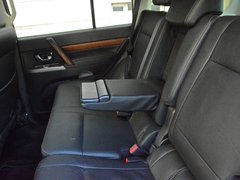 2019款 3.0L 自动尊贵版